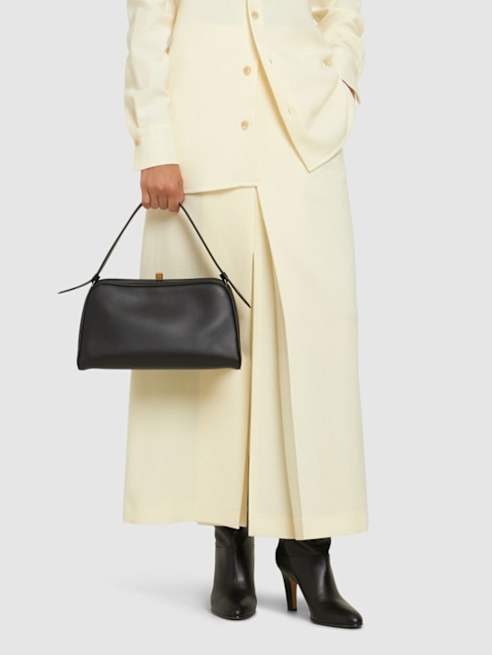 Khaite: Cate smooth leather handbag - women_1 | Luisa Via Roma