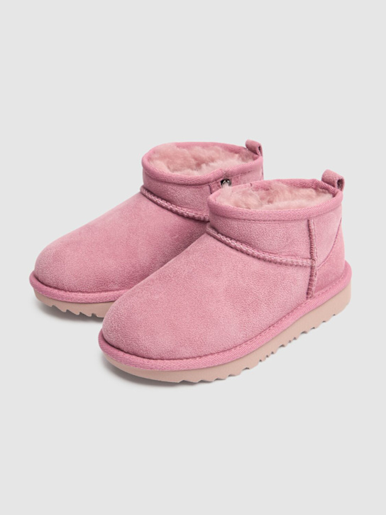Ugg: Stivali Classic Ultra Mini in shearling - kids-girls_1 | Luisa Via Roma