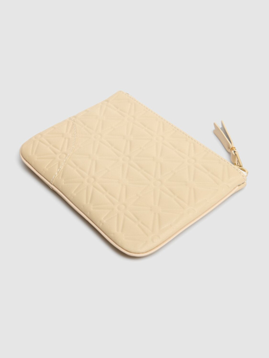Comme des Garçons Wallet: Classic embossed leather zip wallet - women_1 | Luisa Via Roma
