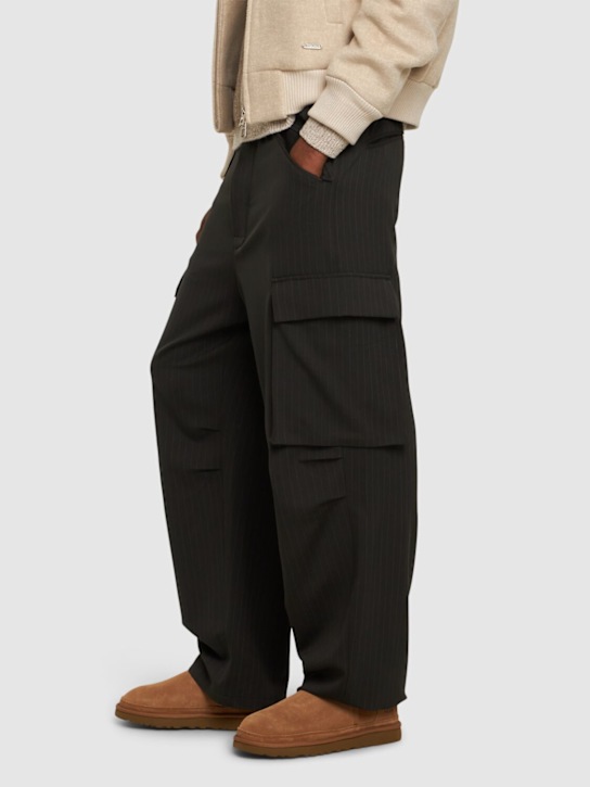 Ugg: 10mm Neumel Chelsea shearling boots - men_1 | Luisa Via Roma