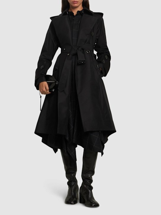 Sacai: Long gabardine & windowpane trench coat - Black - women_1 | Luisa Via Roma