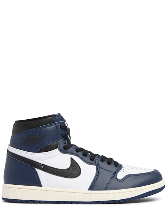 Nike: Sneakers "Air Jordan 1 Retro High OG“ - men_0 | Luisa Via Roma
