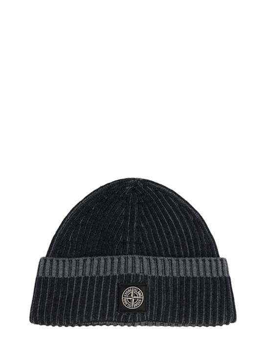 Stone Island: Virgin wool beanie - men_0 | Luisa Via Roma