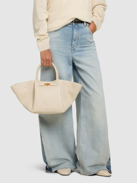 DeMellier: The Midi New York grained leather bag - White - women_1 | Luisa Via Roma