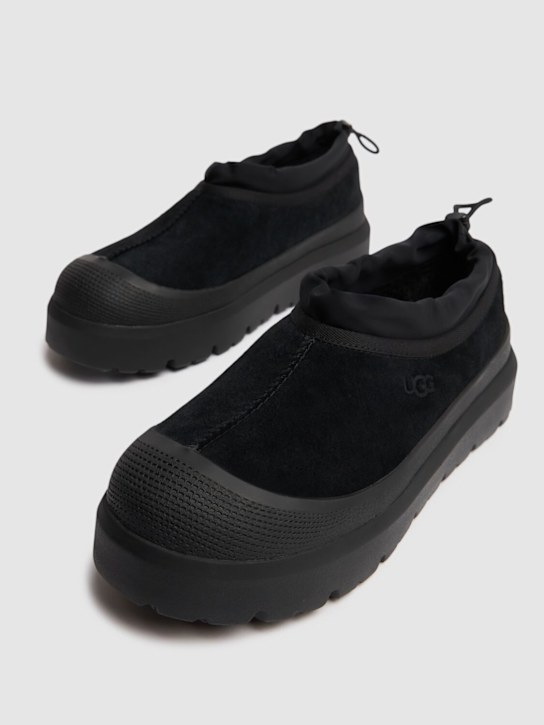 Ugg: Tasman Weather Hybrid Galosh loafers - Black - men_2 | Luisa Via Roma