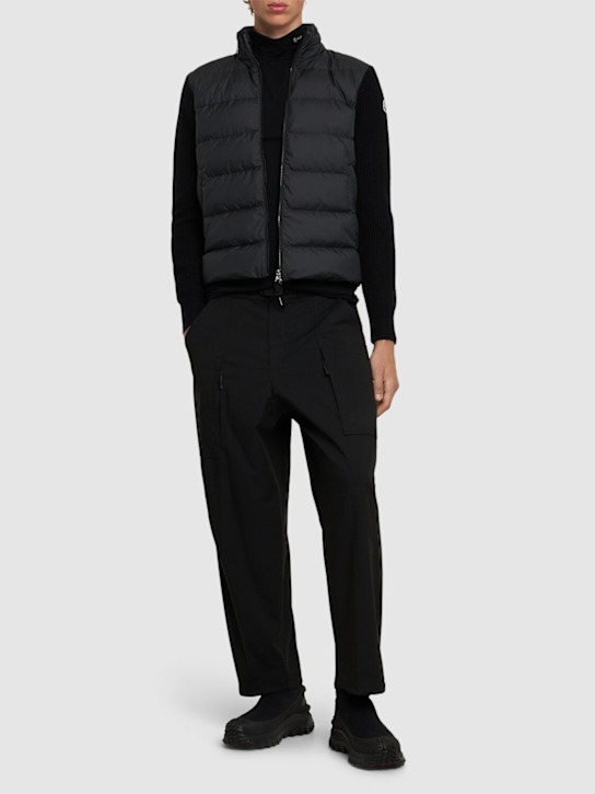 Moncler: Cardigan imbottito in lana vergine - Nero - men_1 | Luisa Via Roma