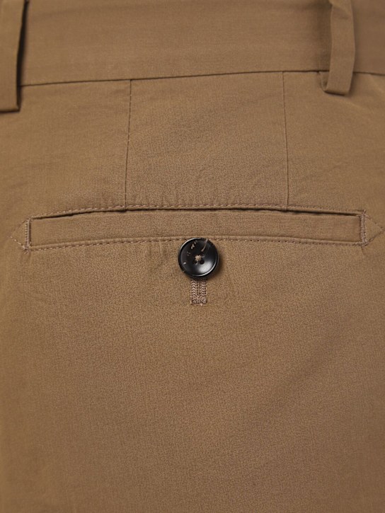 Tom Ford: Tailored fluid poplin shorts - Chestnut - men_5 | Luisa Via Roma