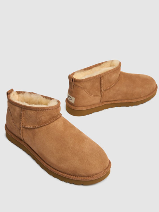 Ugg: 10mm Classic Ultra Mini shearling boots - Chestnut - men_2 | Luisa Via Roma