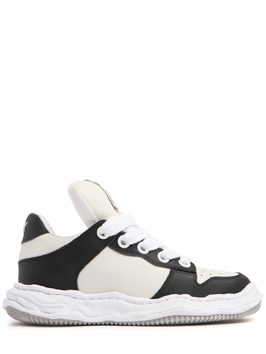 Mihara Yasuhiro: Wayne leather low top sneakers - men_0 | Luisa Via Roma