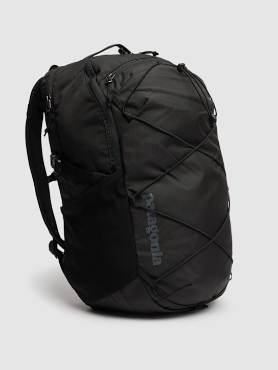 Patagonia: 30L Refugio Day Pack tech backpack - men_1 | Luisa Via Roma