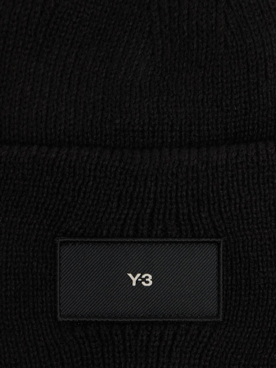 Y-3: Y-3 classic beanie - men_1 | Luisa Via Roma
