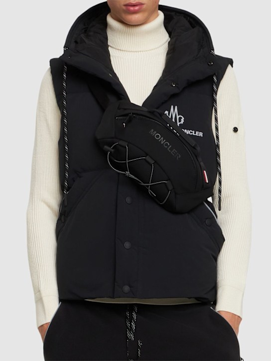 Moncler Grenoble: Marsupio Day-namic in nylon stretch 2L - Nero - men_1 | Luisa Via Roma
