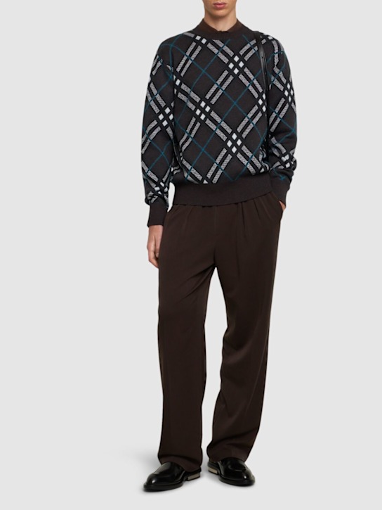 Burberry: Pullover aus Wollmischgewebe - Snug Ip Check - men_1 | Luisa Via Roma