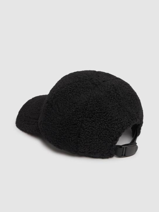 Carhartt WIP: Gorro de teddy - women_3 | Luisa Via Roma