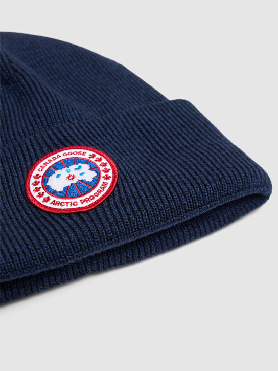 Canada Goose: Logo wool beanie - kids-boys_1 | Luisa Via Roma
