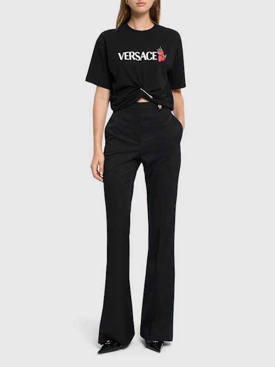 Versace: Logo print cotton jersey crop t-shirt - women_1 | Luisa Via Roma