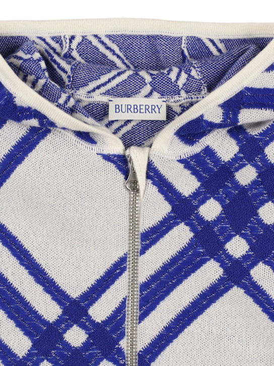 Burberry: Cardigan in maglia di lana check con cappuccio - kids-girls_1 | Luisa Via Roma