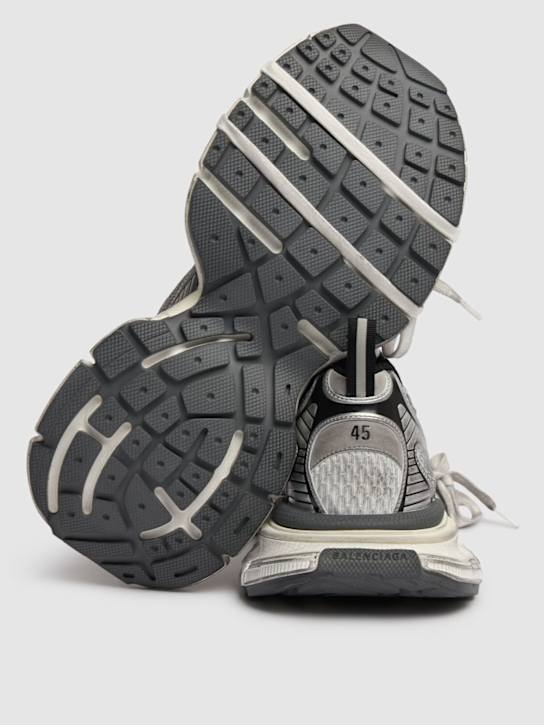 Balenciaga: 3XL运动鞋 - 灰色/白色/红色 - men_5 | Luisa Via Roma