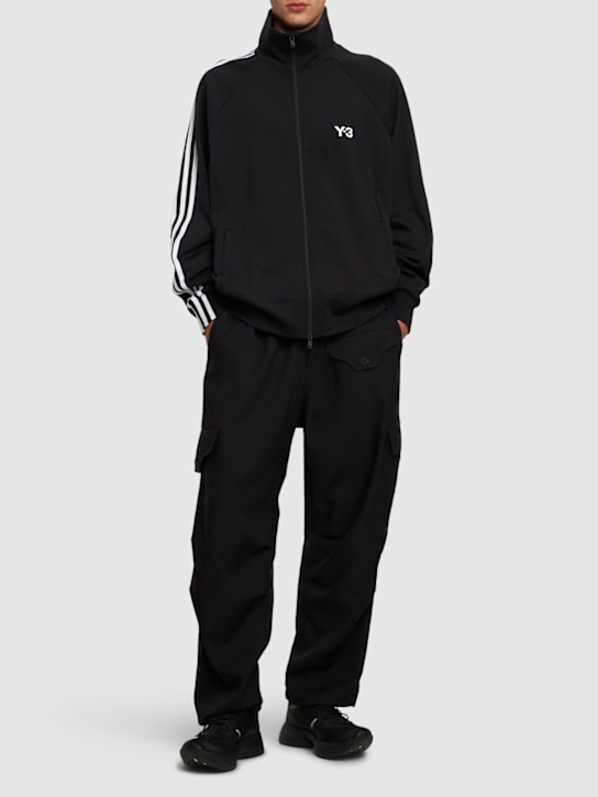 Y-3: Tech cargo pants - men_1 | Luisa Via Roma