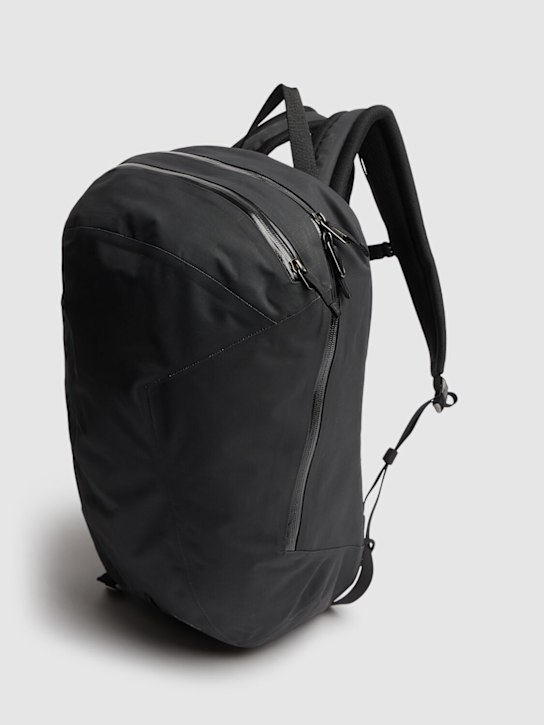 Arc'teryx: Zaino Granville 16L - women_1 | Luisa Via Roma