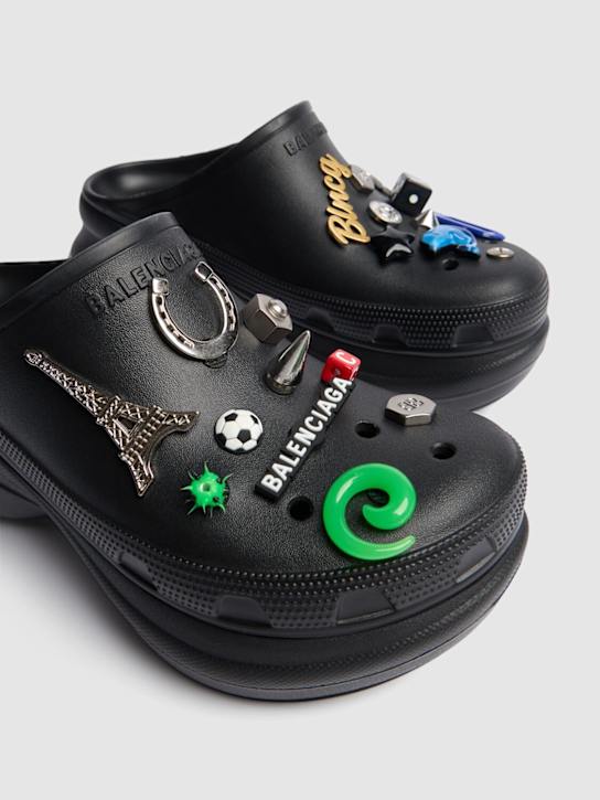 Balenciaga: Crocs rubber mules - Black/Jibbitz - men_3 | Luisa Via Roma