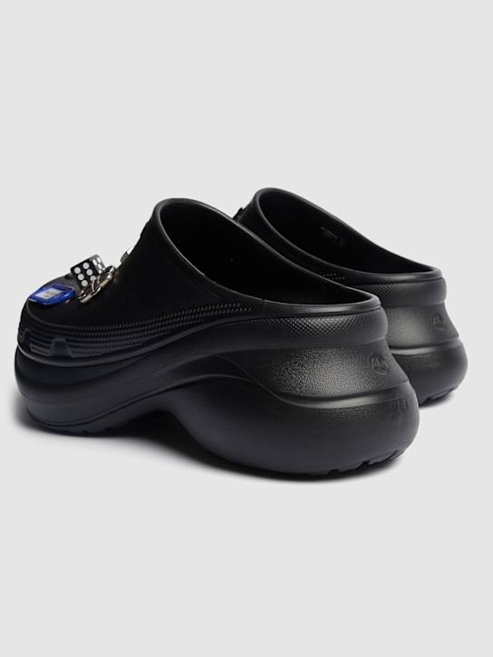 Balenciaga: Crocs rubber mules - Black/Jibbitz - men_4 | Luisa Via Roma