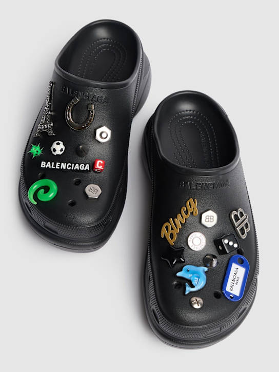 Balenciaga: Crocs rubber mules - Black/Jibbitz - men_2 | Luisa Via Roma