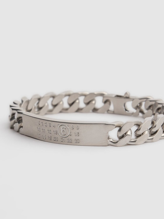 MM6 Maison Margiela: Bracciale a catena MM6 con logo minimal - men_1 | Luisa Via Roma