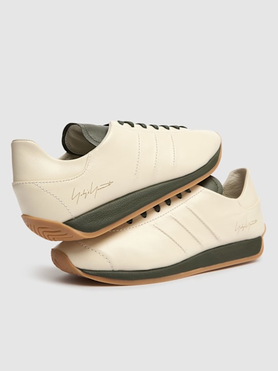 Y-3: Country sneakers - men_1 | Luisa Via Roma