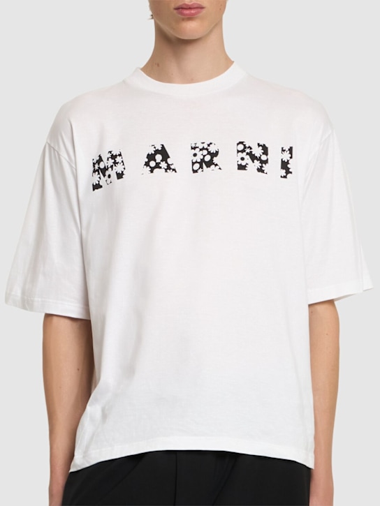 Marni: Pop Fields Marni logo t-shirt - Lily White - men_2 | Luisa Via Roma