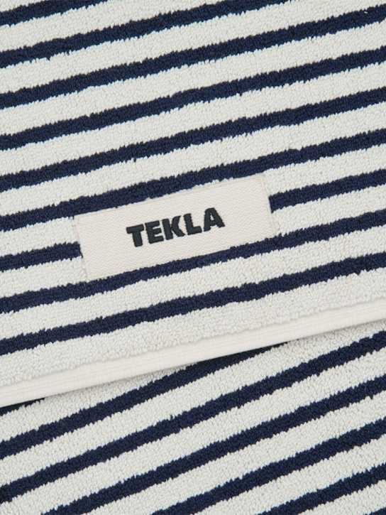 Tekla: Sailor Stripes bath mat - White/Black - ecraft_3 | Luisa Via Roma