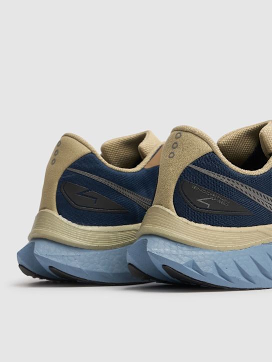 Saucony: Endorphin Speed 4 sneakers - men_5 | Luisa Via Roma