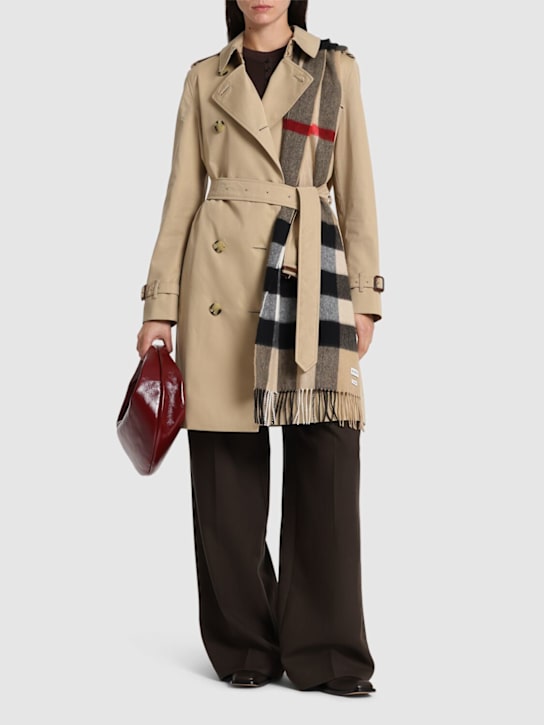 Burberry: Kensington mid-length canvas trench coat - women_1 | Luisa Via Roma