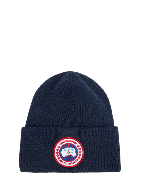 Canada Goose: Arctic Disc wool beanie - men_0 | Luisa Via Roma