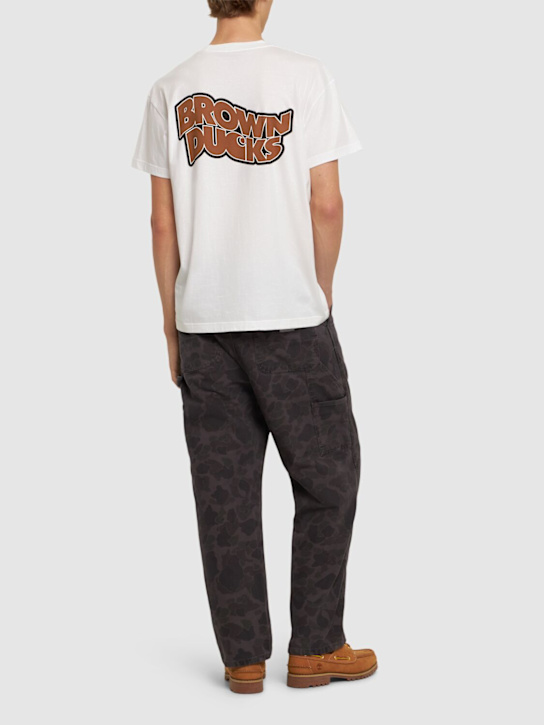 Carhartt WIP: Brown Ducks t-shirt - men_1 | Luisa Via Roma