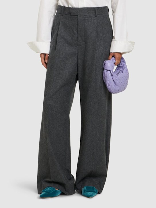 Manolo Blahnik: 10mm Maysale velvet flats - women_1 | Luisa Via Roma