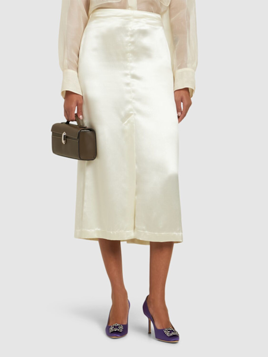 Manolo Blahnik: 70mm Hangisi satin pumps - women_1 | Luisa Via Roma