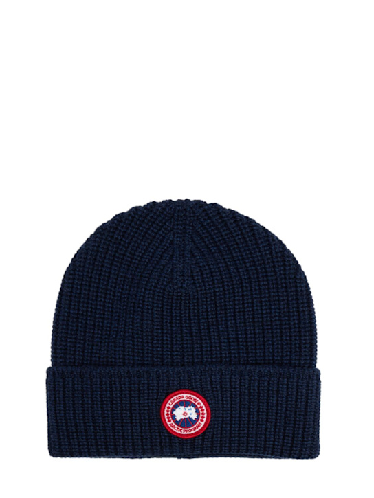 Canada Goose: Arctic Disc Rib Toque wool hat - men_0 | Luisa Via Roma