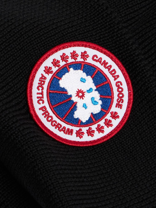 Canada Goose: Arctic Disc wool beanie - women_1 | Luisa Via Roma