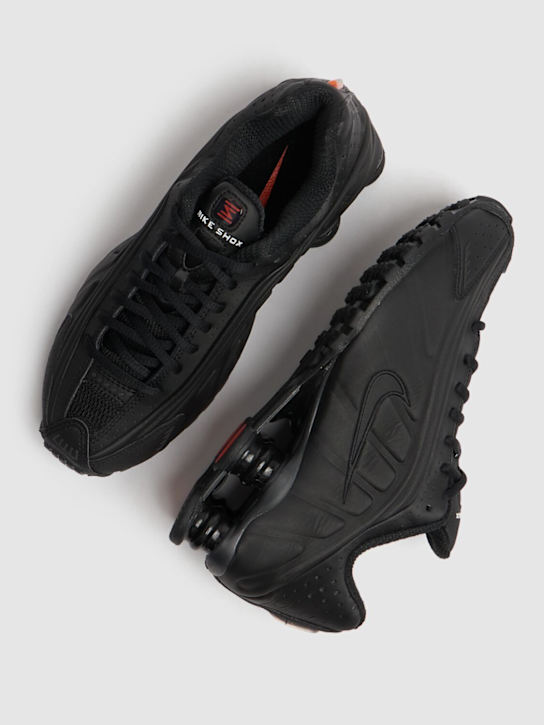 Nike: Sneakers Shox R4 - women_1 | Luisa Via Roma