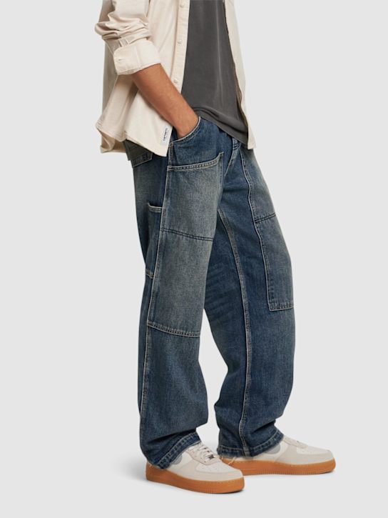 Nike: Sneakers "Air Force 1'07 LV8" - men_1 | Luisa Via Roma