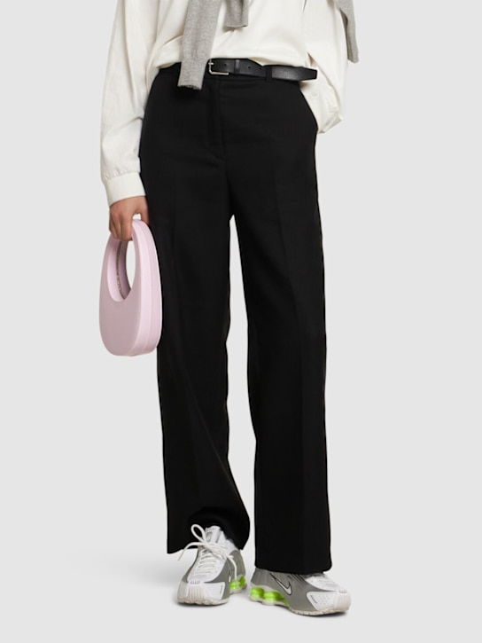 Nike: Sneakers Shox R4 - women_1 | Luisa Via Roma