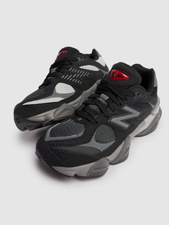 New Balance: 9060 スニーカー - kids-boys_1 | Luisa Via Roma