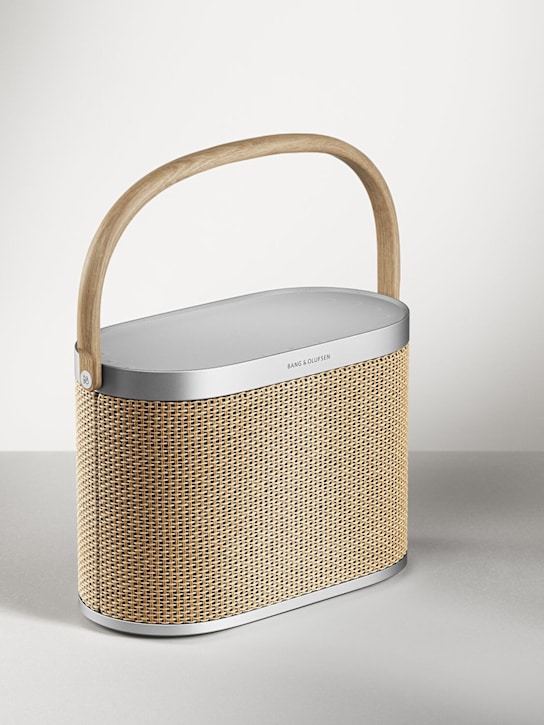 Bang & Olufsen: Beosound A5 speaker - Beige - ecraft_2 | Luisa Via Roma