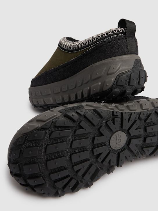 Ugg: Mocassini in camoscio - Black/Green - men_3 | Luisa Via Roma