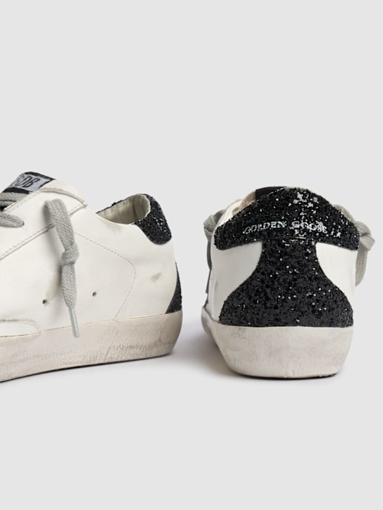 Golden Goose: 20毫米Super-Star皮革运动鞋 - 白色/白金色 - women_4 | Luisa Via Roma
