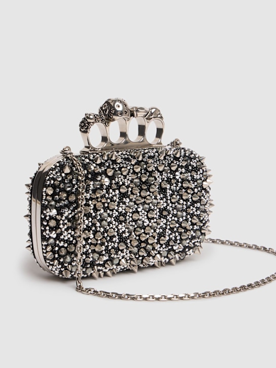 McQueen: Skull Four Ring装饰穿指手拿包 - 黑色 - women_5 | Luisa Via Roma