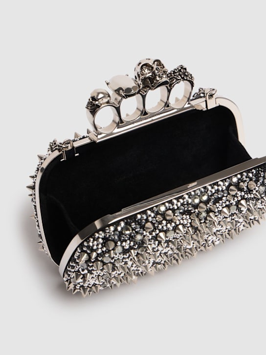 McQueen: Skull Four Ring装饰穿指手拿包 - 黑色 - women_6 | Luisa Via Roma