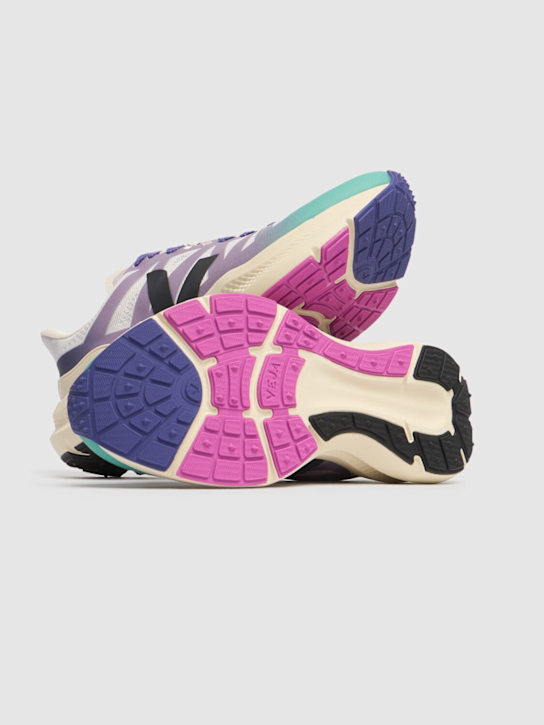 Veja: Condor 3运动鞋 - 多色/灰色 - women_4 | Luisa Via Roma