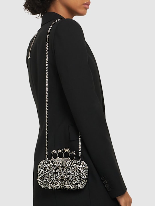 McQueen: Skull Four Ring embellished clutch - Black - women_1 | Luisa Via Roma